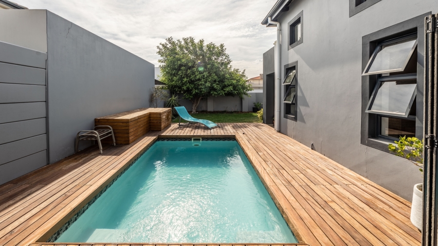 3 Bedroom Property for Sale in Parklands North Western Cape